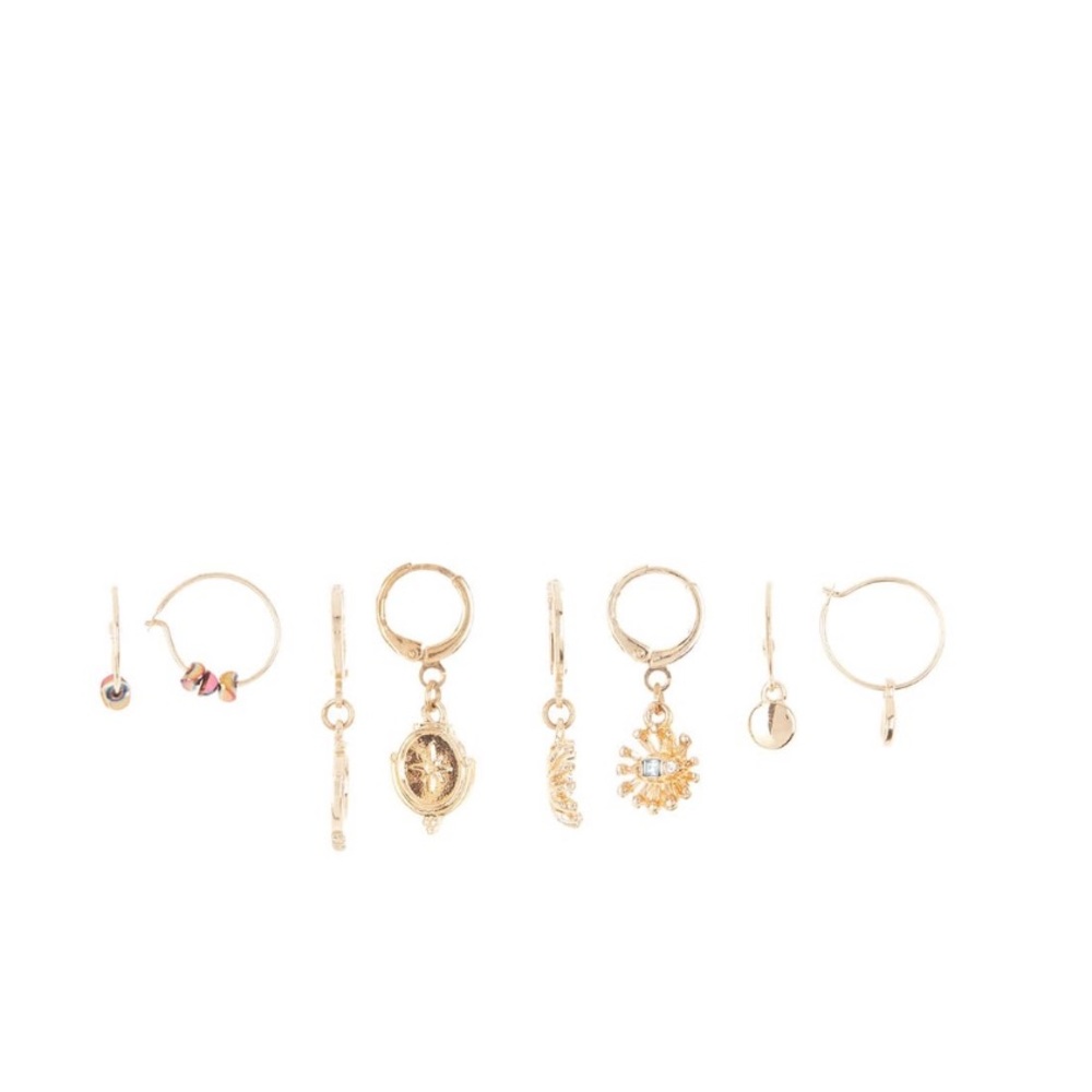 Cute set of 8 piece earrings